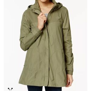 The North Face Flychute A-Line Jacket Windwall insulated stand collar olive S